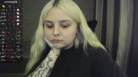 Snapshot of vendymories chatting on October 2, 2025, 6:04 pm eva 3 online show from October 2, 2025, 6:04 pm