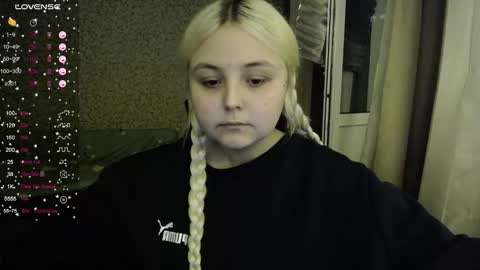 Snapshot of vendymories chatting on October 12, 2025, 8:52 pm eva 3 online show from October 12, 2025, 8:52 pm