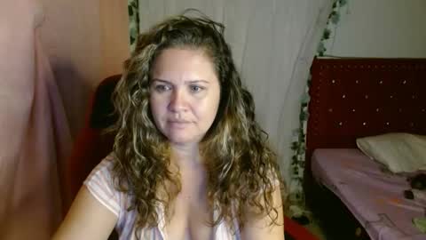 venecasexy44 online show from November 23, 2025, 10:15 am