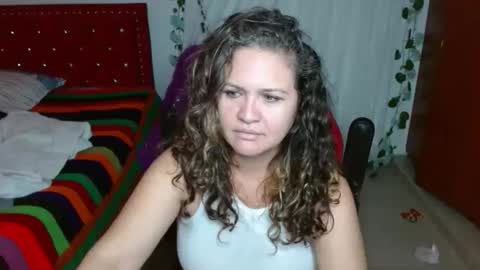 venecasexy44 online show from May 18, 2026, 12:11 pm