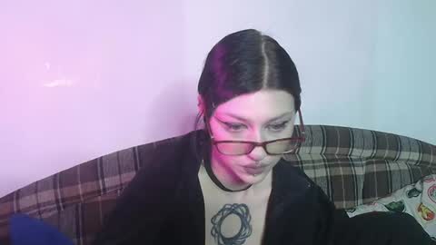 Snapshot of venera_goddess chatting on April 1, 2026, 3:53 pm Naly online show from April 1, 2026, 3:53 pm