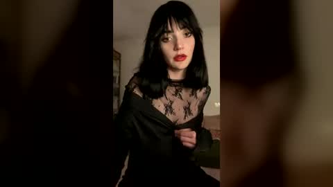 venom_goddess online show from June 27, 2026, 10:04 pm