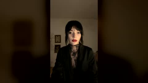 venom_goddess online show from July 2, 2026, 8:04 pm