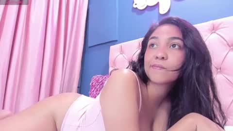 Snapshot of venus_0110 chatting on January 23, 2025, 12:14 am Venus Veracruz online show from January 23, 2025, 12:14 am