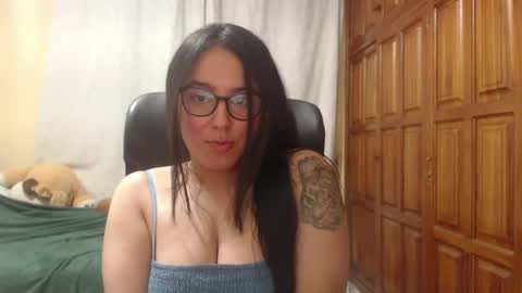 Venus online show from May 25, 2026, 11:00 pm