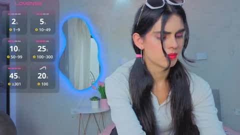 VENUS online show from May 28, 2026, 2:03 pm