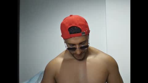 Snapshot of venus_griego chatting on November 22, 2025, 3:05 am venus_griego online show from November 22, 2025, 3:05 am