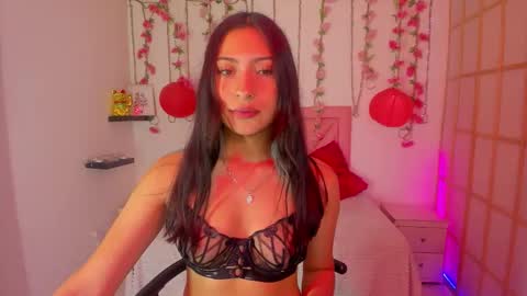 Snapshot of venus_latin_01 chatting on November 8, 2025, 3:01 pm Mary online show from November 8, 2025, 3:01 pm