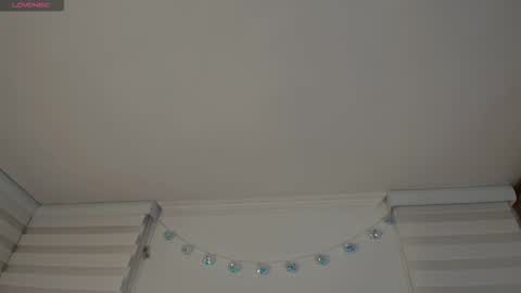 Venus online show from March 3, 2026, 11:32 pm