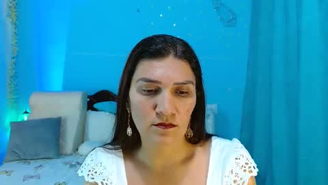 Catalina online show from February 9, 2025, 2:38 am