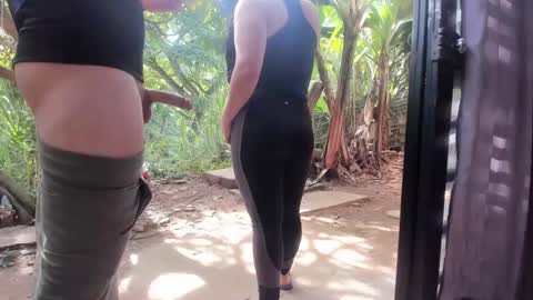 venus ... zeus sheer  online show from September 25, 2025, 1:15 pm