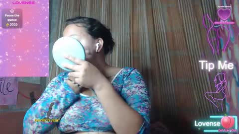 venuslovelatina online show from March 27, 2026, 8:26 am