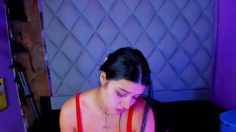 Venusowen  online show from September 14, 2025, 11:09 am