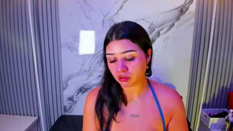 Venusowen  online show from April 14, 2026, 1:50 pm