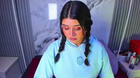 Snapshot of venusowen_ chatting on April 29, 2026, 6:36 pm Venusowen online show from April 29, 2026, 6:36 pm