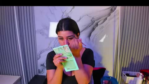 Snapshot of venusowen_ chatting on May 28, 2026, 2:14 pm Venusowen online show from May 28, 2026, 2:14 pm