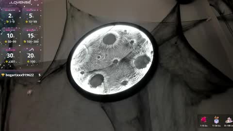 venuss_03 online show from November 2, 2025, 3:36 pm