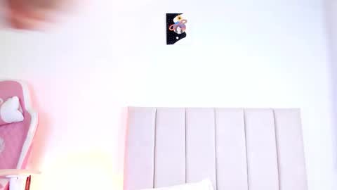 Shelly online show from November 25, 2025, 12:05 pm