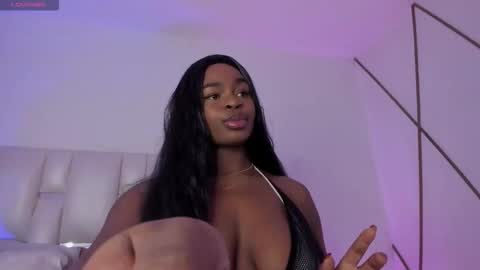 VENUS online show from November 4, 2025, 11:31 am