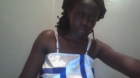 vera_bright online show from February 19, 2025, 10:20 pm