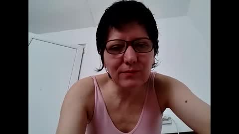 Vera online show from May 4, 2026, 6:42 am