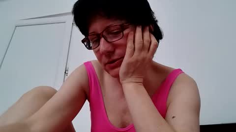 Vera online show from May 12, 2026, 6:43 am