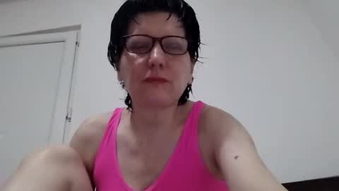 Vera online show from May 22, 2026, 1:46 am