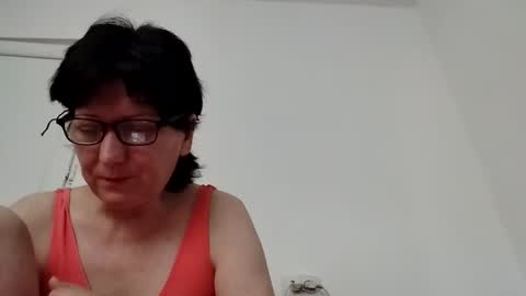 Vera online show from May 26, 2026, 2:02 pm