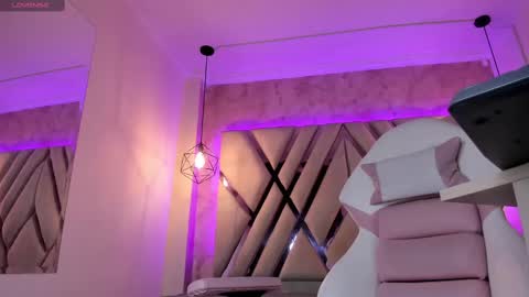 Domelipa  online show from February 10, 2025, 2:48 pm