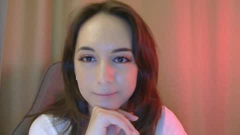 Una online show from September 22, 2025, 3:36 pm