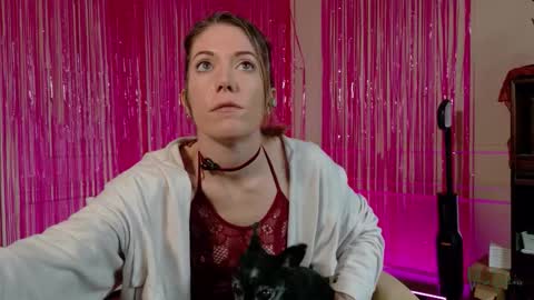 Vera Victors online show from November 27, 2025, 7:49 pm