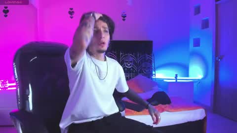 vergil_noir online show from April 22, 2026, 5:43 am