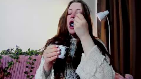 Sonya online show from November 23, 2025, 7:19 am