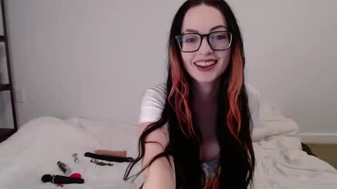 vero495065 online show from October 6, 2025, 10:07 pm