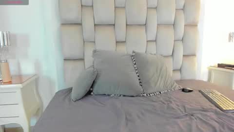 vero domplay online show from February 17, 2026, 3:03 am