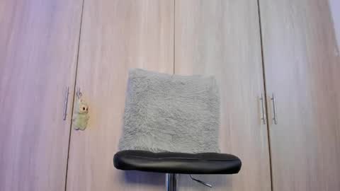 veronica lodge online show from April 20, 2026, 1:36 pm