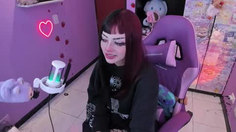     online show from October 23, 2025, 11:57 pm