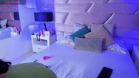 Vero online show from February 16, 2025, 4:20 am