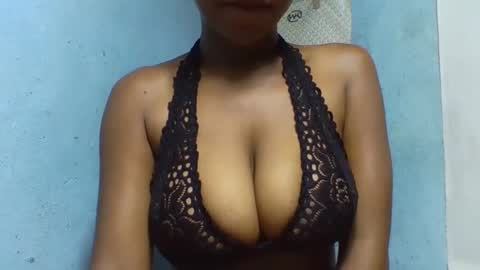 Snapshot of verolla31 chatting on February 25, 2025, 2:25 am verolla31 online show from February 25, 2025, 2:25 am