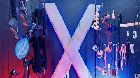 veronica_bdsm online show from April 7, 2026, 12:38 pm