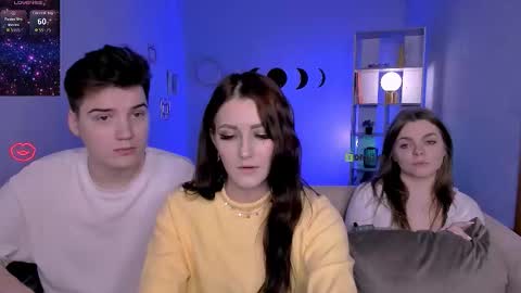 Ronni online show from November 11, 2025, 12:54 am