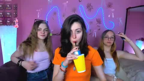 Ronni online show from May 15, 2026, 7:21 pm