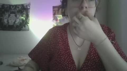 veronicadiscovery online show from November 30, 2025, 10:14 pm