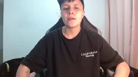 Snapshot of veronicaelite16 chatting on October 14, 2025, 2:23 am Veronica Clark online show from October 14, 2025, 2:23 am