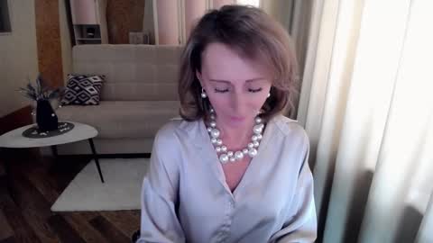 Helen online show from February 21, 2025, 8:29 am