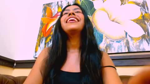 Veronica Robles online show from November 12, 2025, 8:30 pm