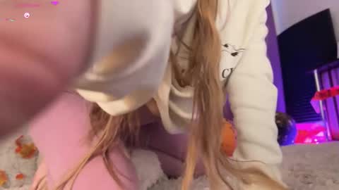 VeronikaAV online show from November 6, 2025, 8:15 am