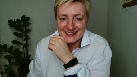 verony_ online show from March 8, 2025, 9:29 pm