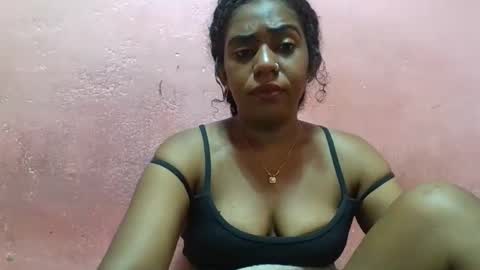 Snapshot of verronique1511 chatting on February 21, 2025, 4:29 am verronique1511 online show from February 21, 2025, 4:29 am