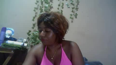 Snapshot of verronique1511 chatting on November 20, 2025, 8:36 am verronique1511 online show from November 20, 2025, 8:36 am